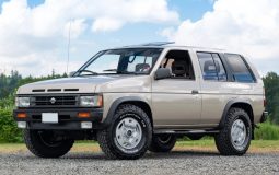 1990 Nissan Pathfinder SE 3.0L V6 4WD