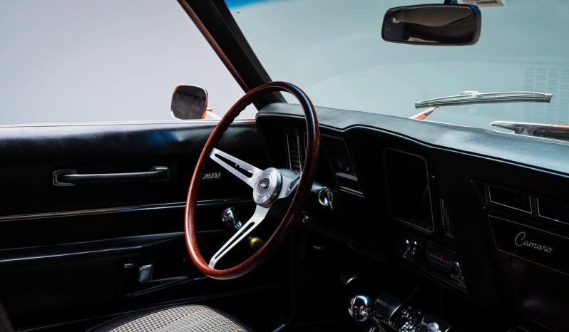 
								1969 Chevrolet Camaro Z28 Hugger Orange 302CI V8 full									