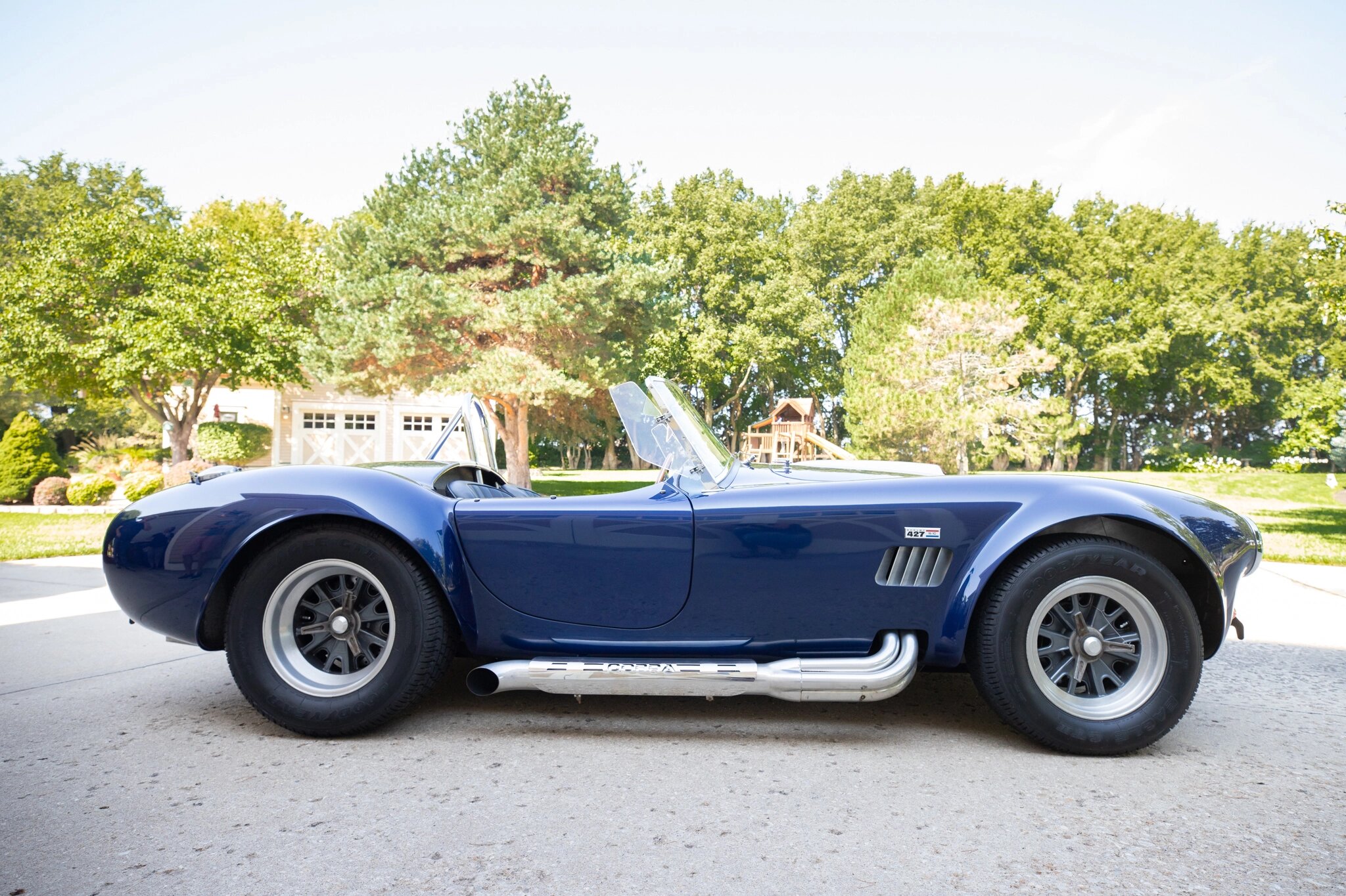 1965 Shelby Cobra CSX1000 V8 – Muscle Vintage Cars